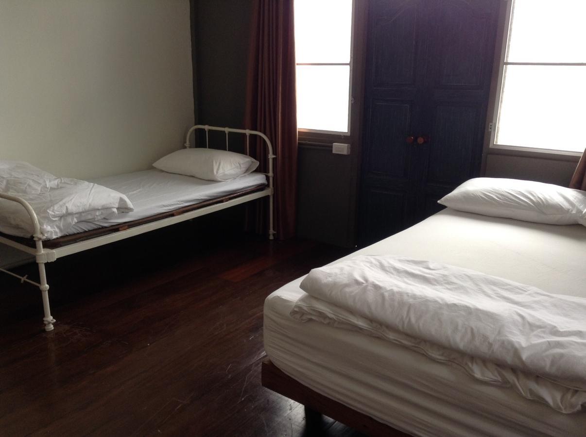 Baan Rare Guesthouse Udon Thani Exterior photo