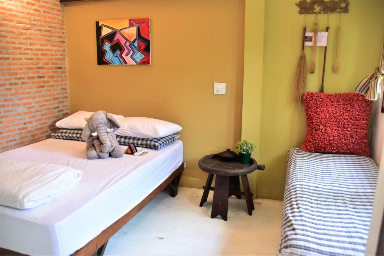 Baan Rare Guesthouse Udon Thani Exterior photo
