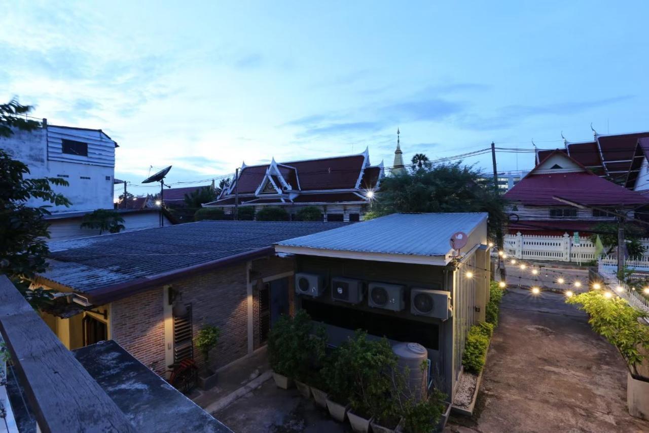 Baan Rare Guesthouse Udon Thani Exterior photo